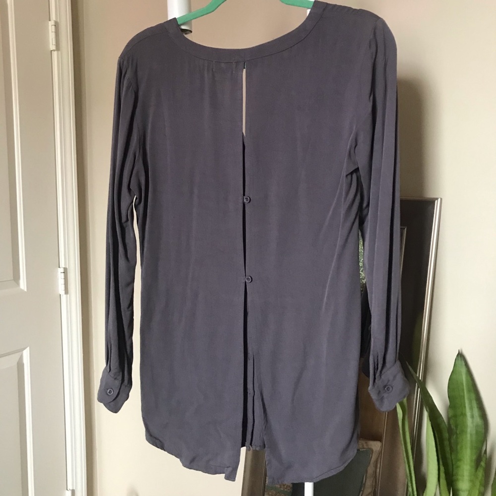 Gray Button Down w/ Open Back 🐚 - Picture 3 of 6